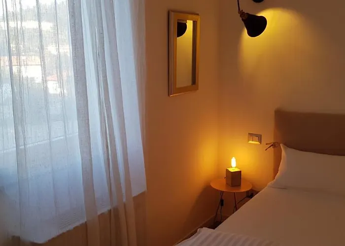 Bellagio Holiday Home アパート ベッラージョ