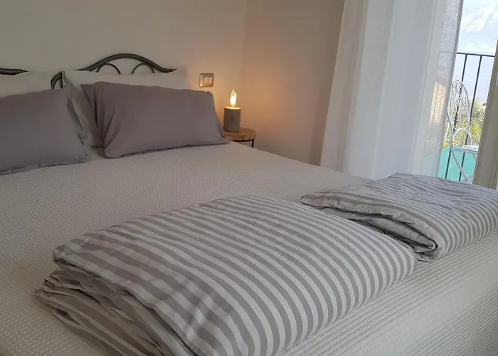 Bellagio Holiday Home *